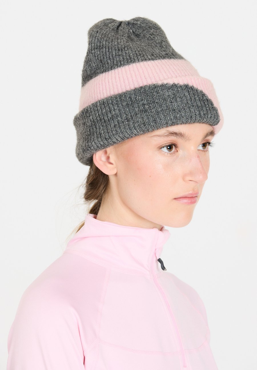 

Шапка Whistler LUNO, Orchid Pink/Pink