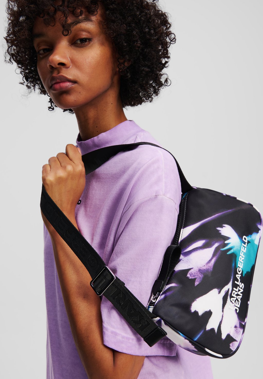 

Сумка KARL LAGERFELD JEANS, черный