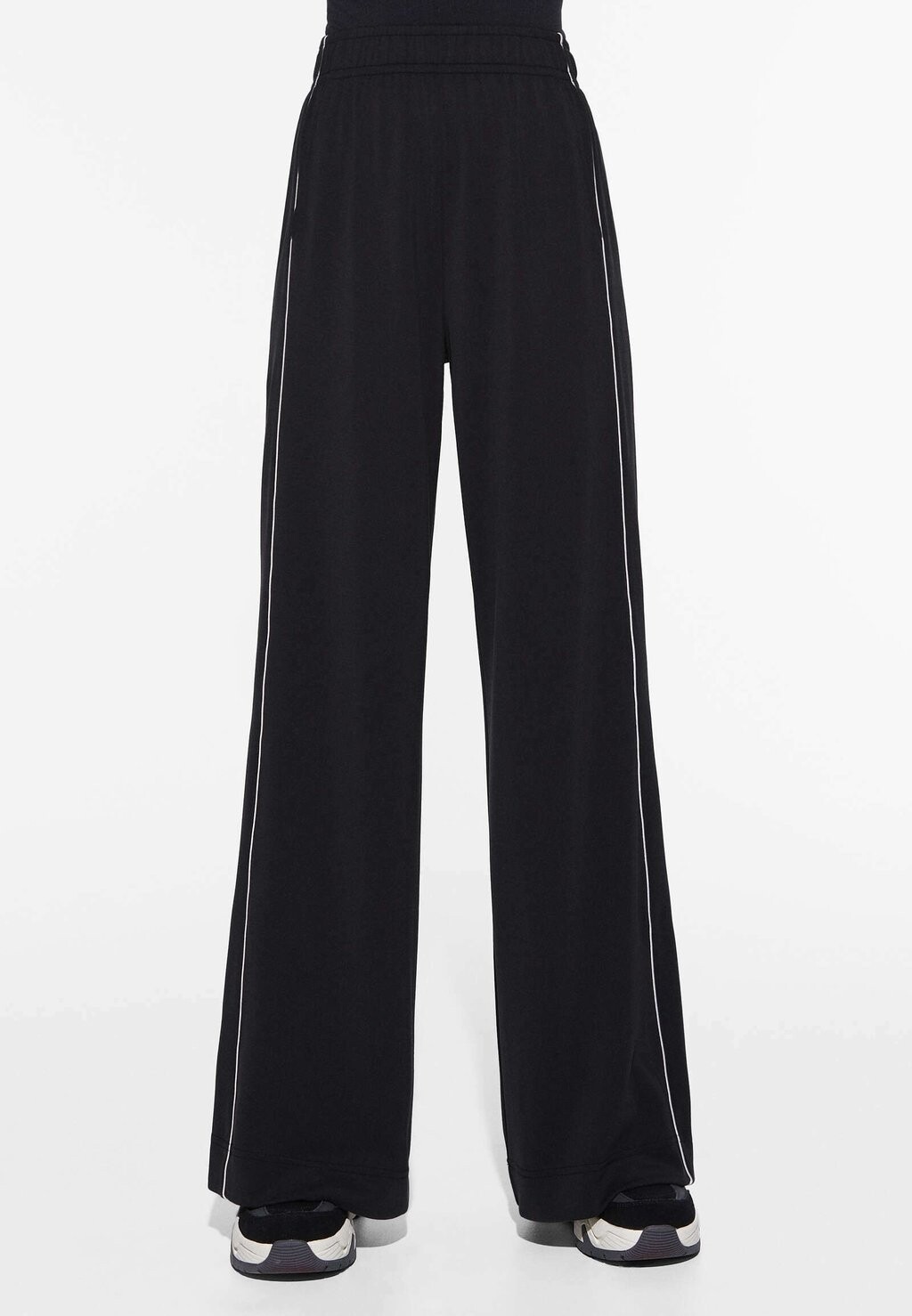 

Спортивные штаны MODAL PREMIUM WIDE-LEG OYSHO, цвет black
