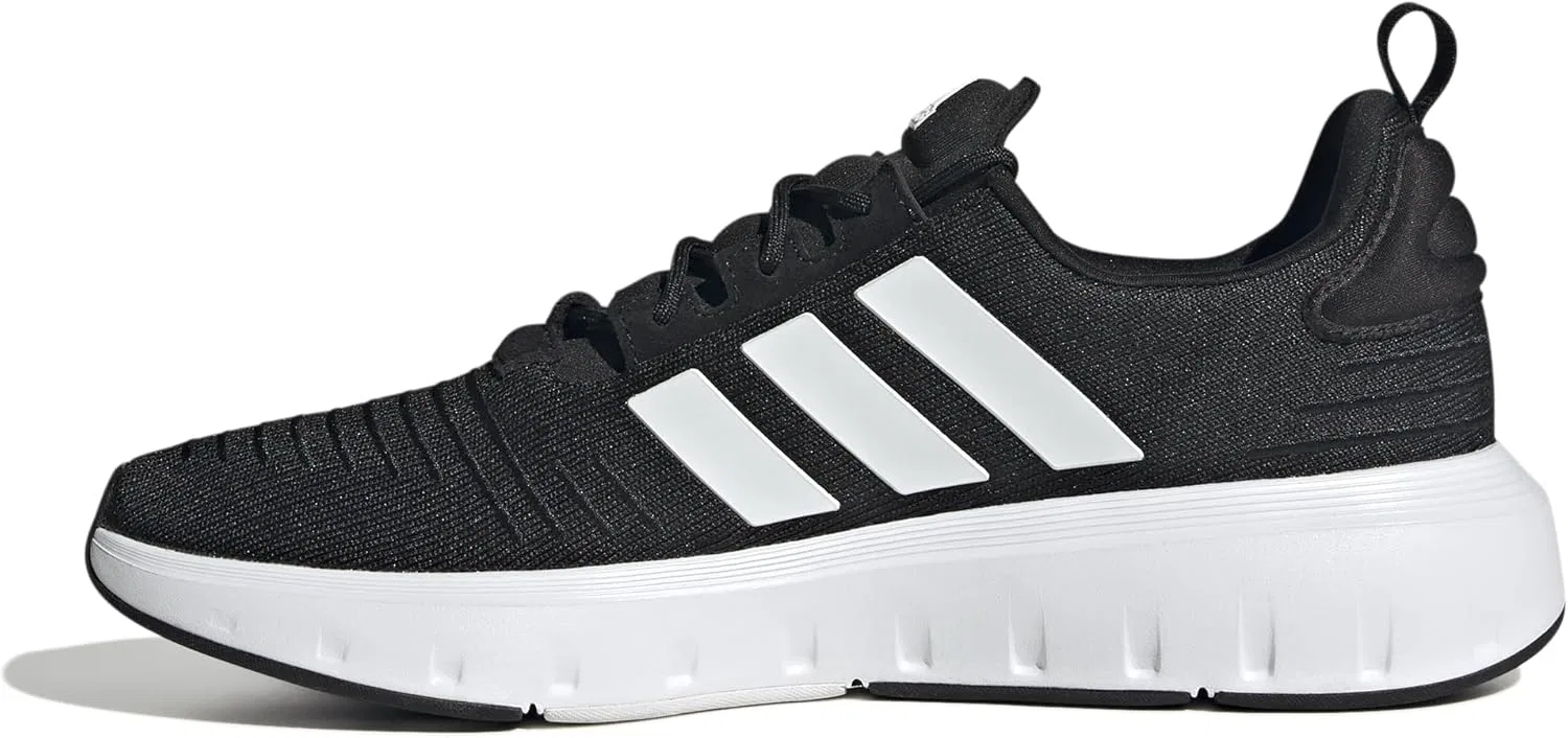 Мужские кроссовки Adidas Swift Run 23 Low (не для футбола), Core Black Ftwr White Ftwr White — фото 4