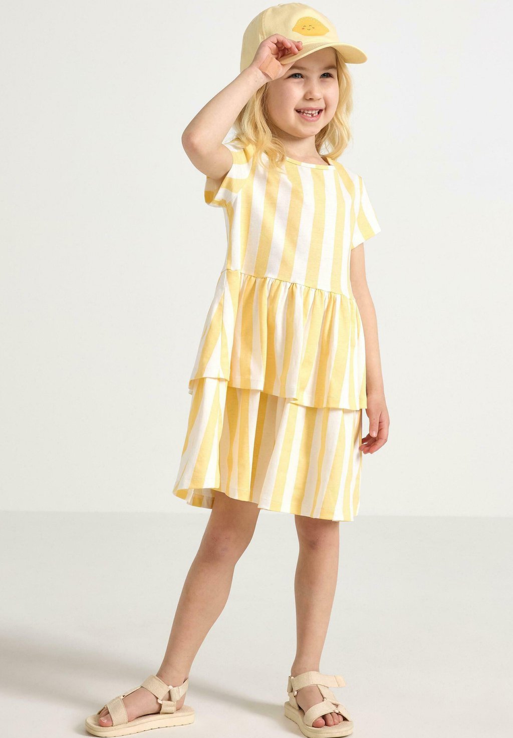 

Платье из джерси SHORT-SLEEVED Lindex, светло-желтый
