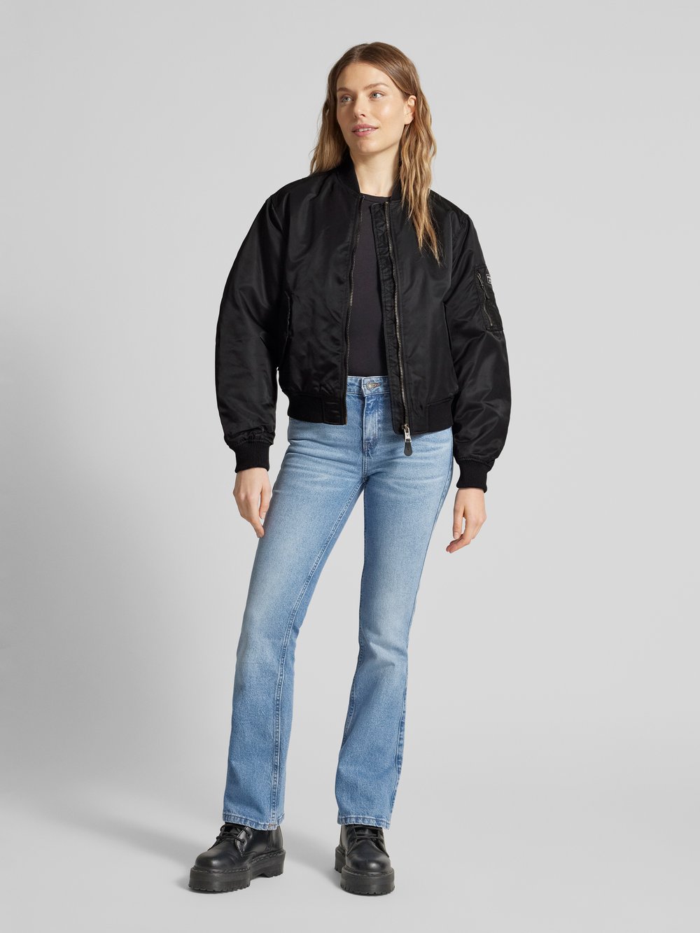 

Куртка-бомбер с двухсторонней молнией Guess Jeans, черный