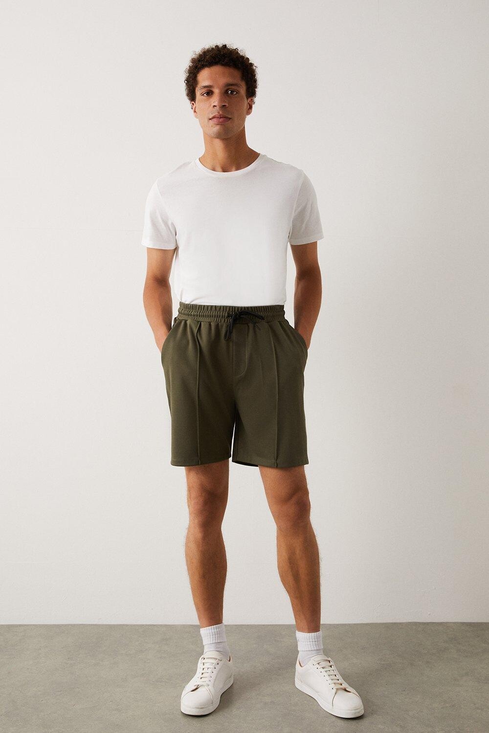 

Умные шорты из джерси с защипами Burton, хаки