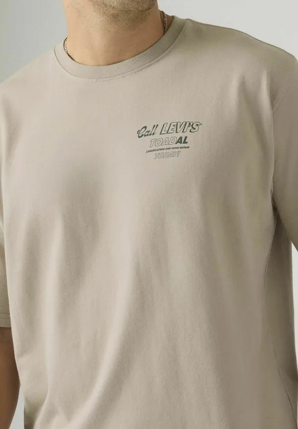 Футболка с космическим принтом и изображением призрака. Levi'S, Bloom Greens — фото 4