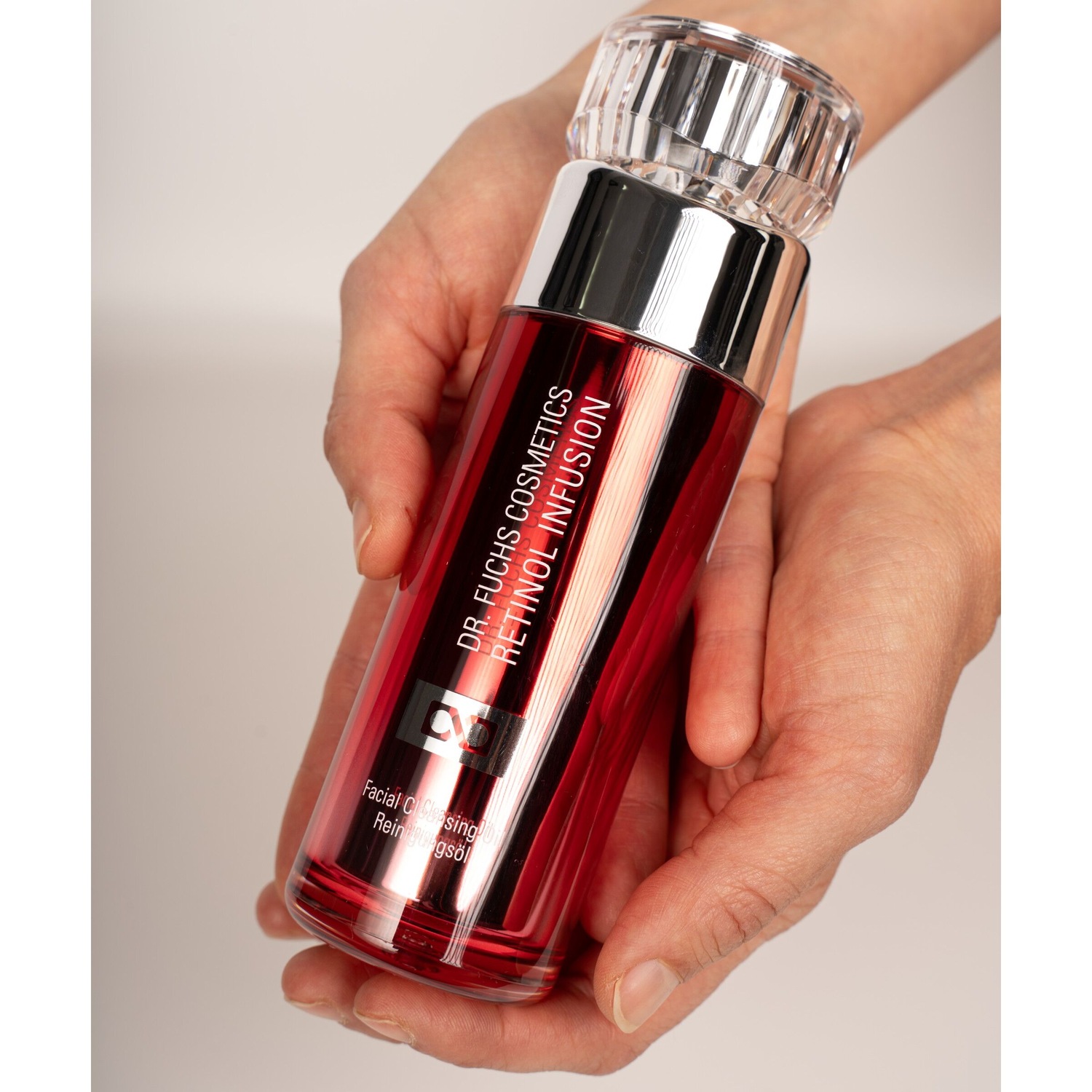 Масло для лица dr. fuchs reinigungsöl retinol infusion Dr Fuchs, объем 100 мл — фото 2