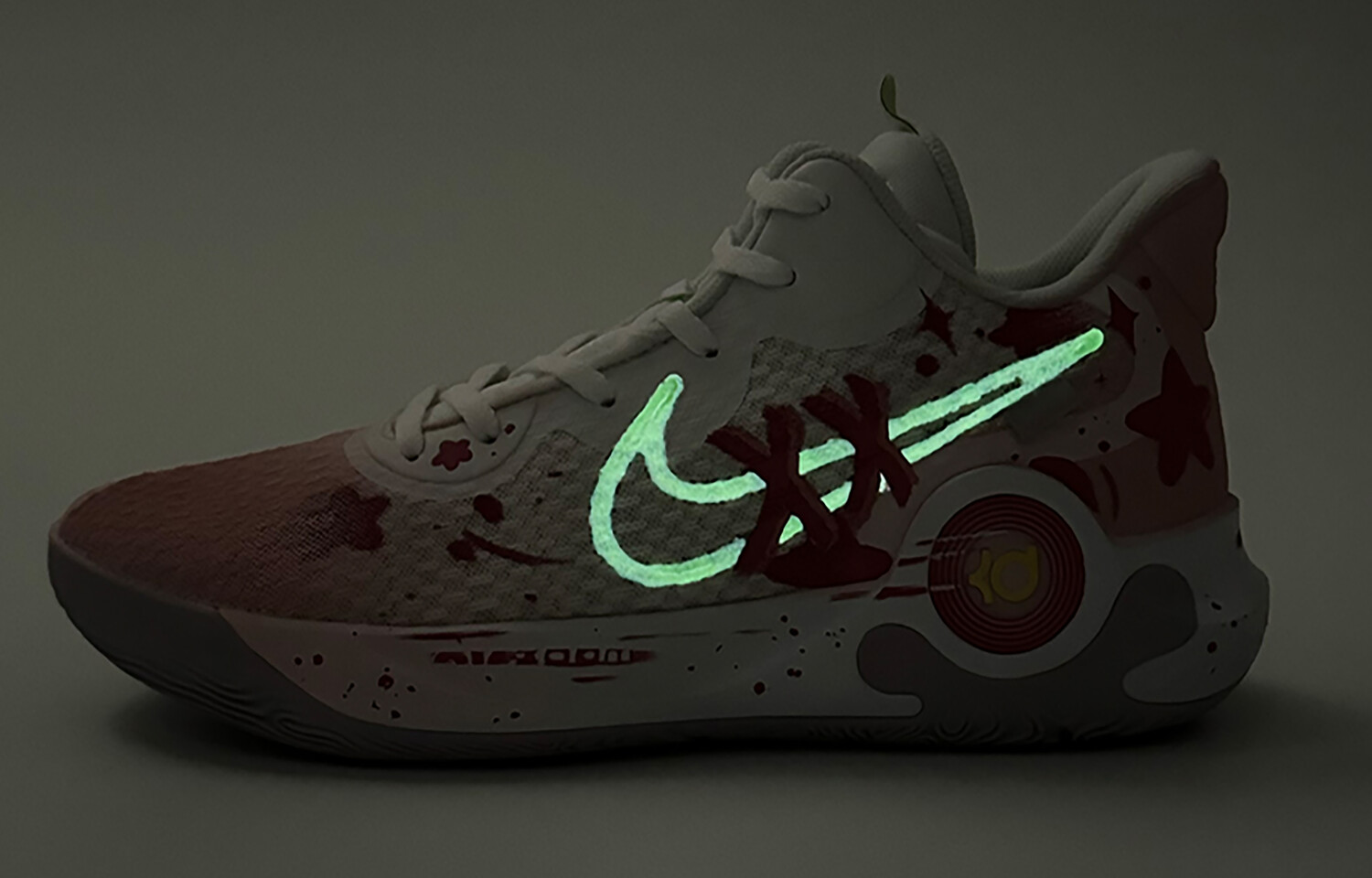 

Кроссовки Nike KD Trey 5 IX Vintage Basketball Shoes Men Mid-top White/pink, розовый