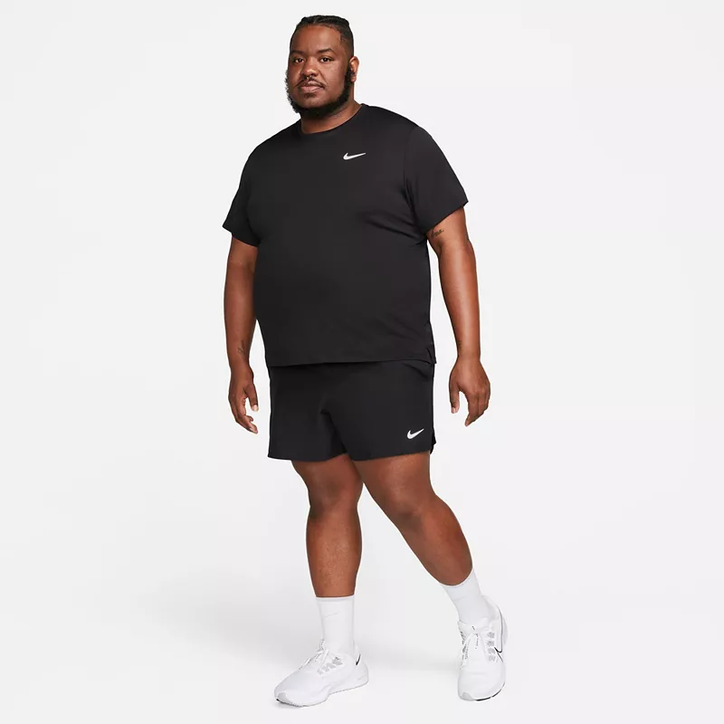 Мужские шорты Nike Dri-FIT Challenger с короткой подкладкой, черные — фото 2