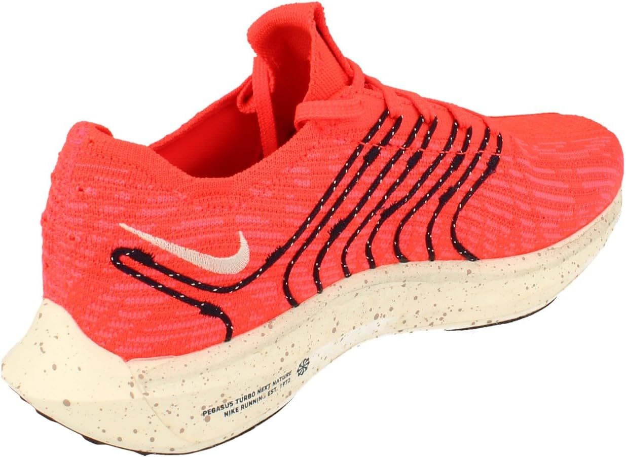 Кроссовки Nike Girls' Revolution 5 Fable (Gs), Bright Crimson White Hot Punch 600 — фото 2