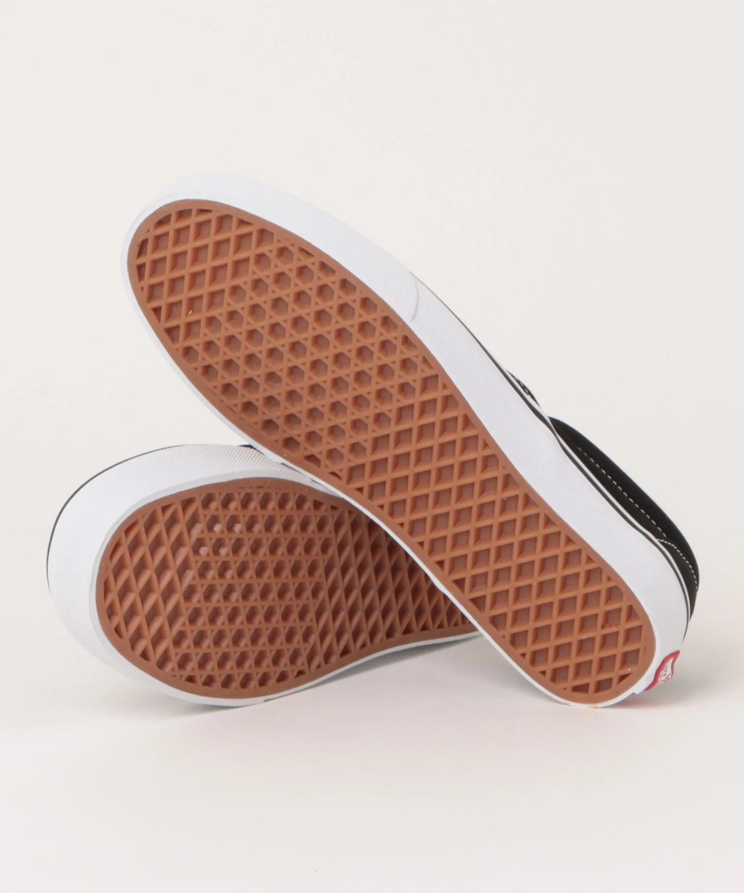 Мужские кроссовки без шнуровки Classic Slip-On VANS черные — фото 3