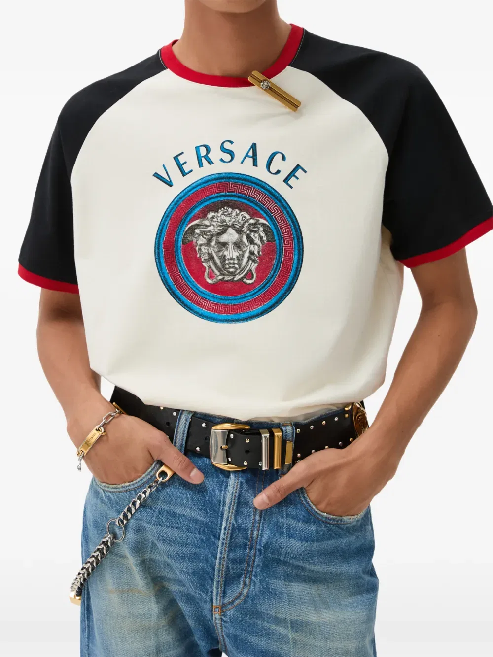 Обычная футболка из хлопкового трикотажа с принтом Versace, нейтральный — фото 2
