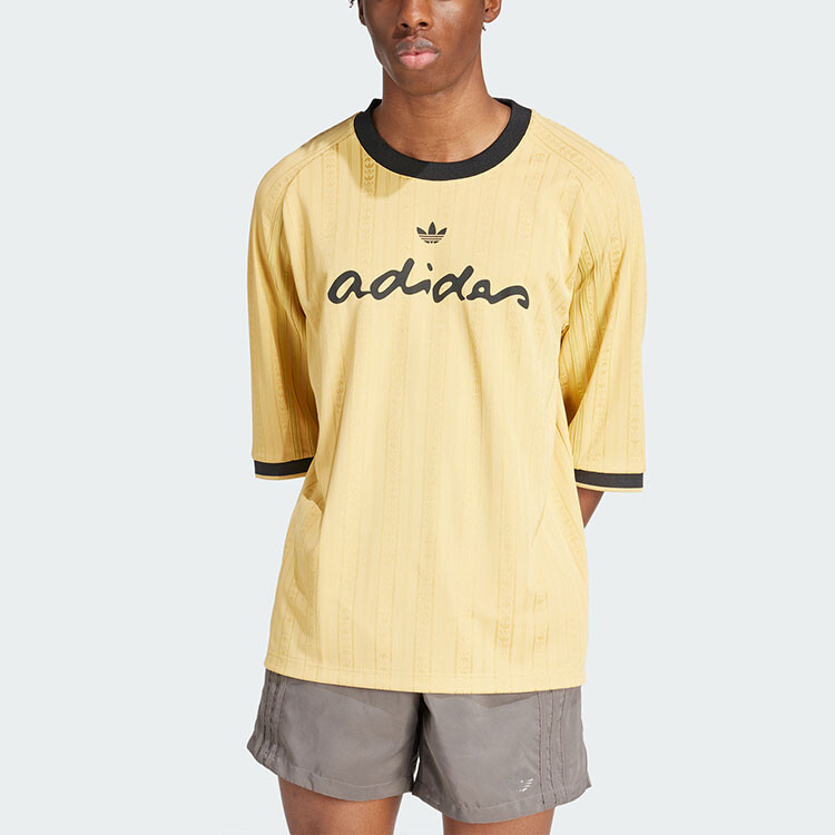 Футболка с модным графическим принтом бежевого цвета Adidas Originals, светло-желтый — фото 4