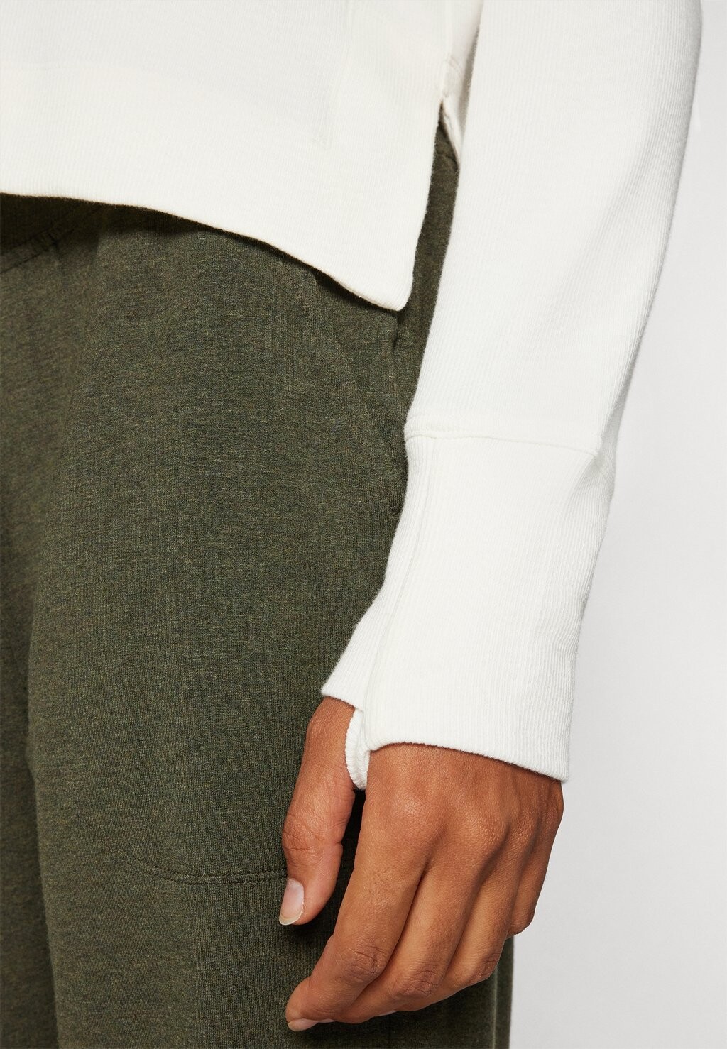 

Вязаный свитер COASTER LUXE HIGH HIP Athleta, белый