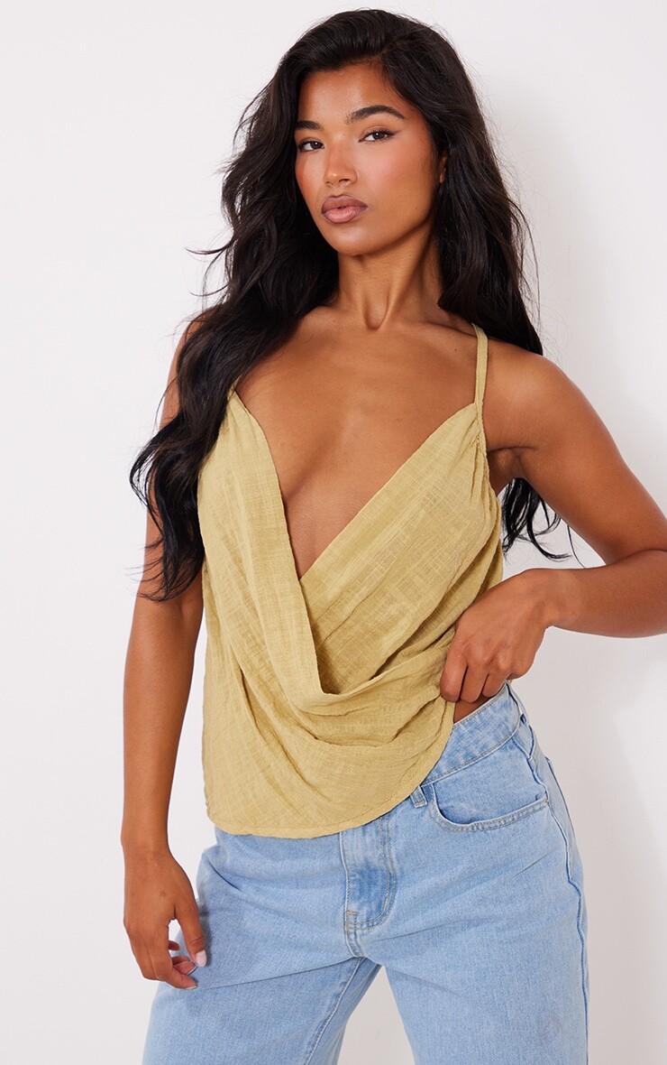 

PrettyLittleThing Длинный топ на бретельках цвета шалфейного льна с драпировкой и капюшоном