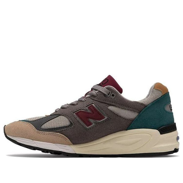 

Кроссовки 990v2 сделано в США New Balance, хаки