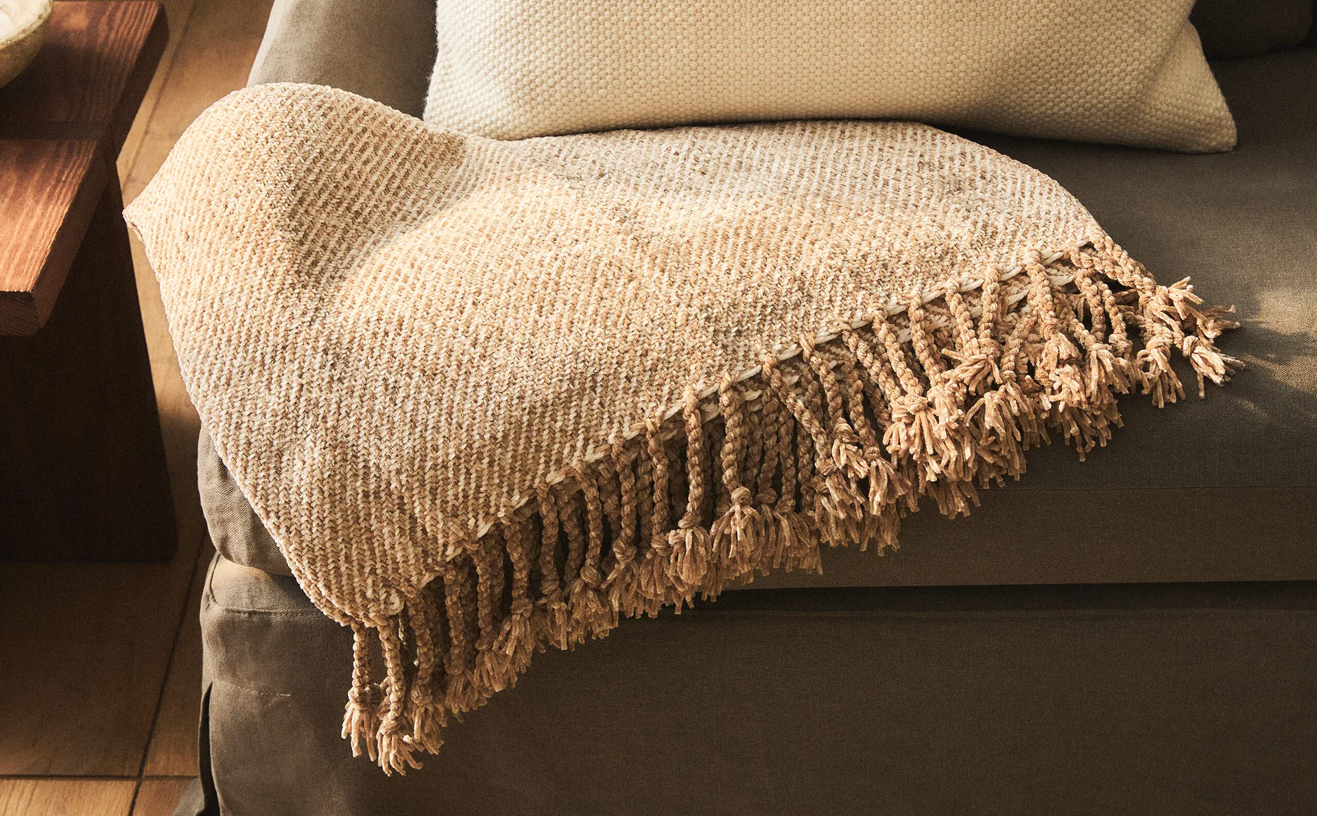 

Синель плед Zara Home, светло-бежевый