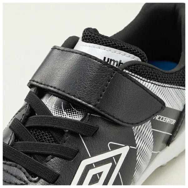 Детские тренировочные бутсы Umbro Accerator SB JR Wide, черный, размер 22.5cm - 34.5 RU — фото 4