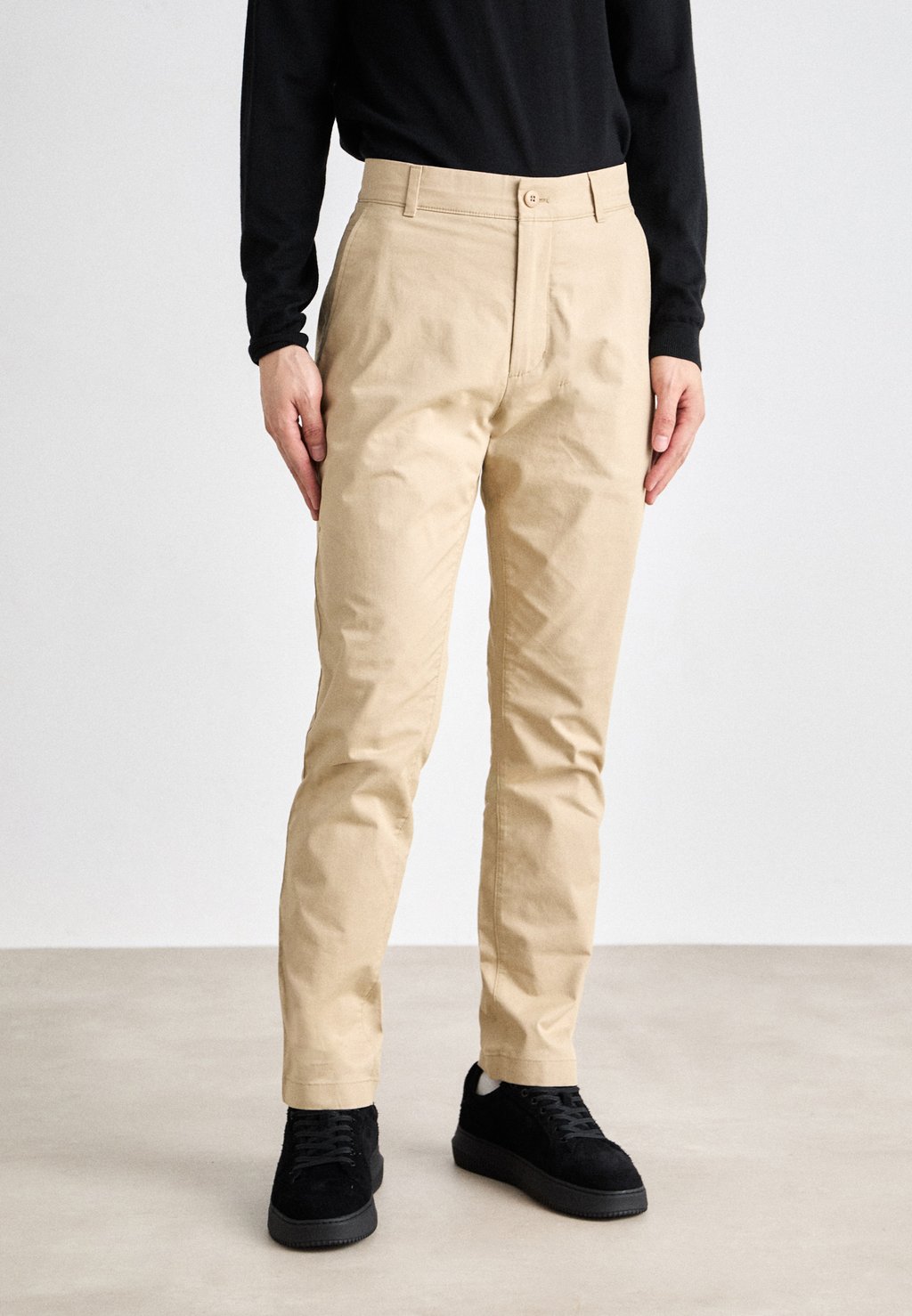 

Чиносы TAPERED Calvin Klein Jeans, бежевый