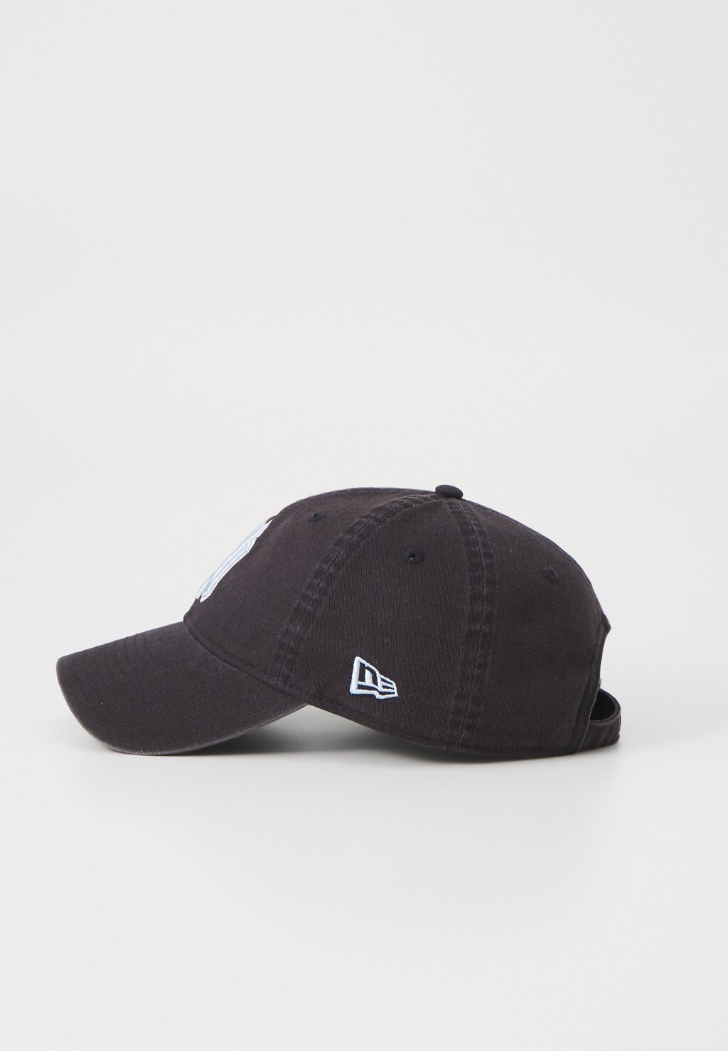 

Бейсболка OUTLINE 9TWENTY UNISEX New Era, темно-синий