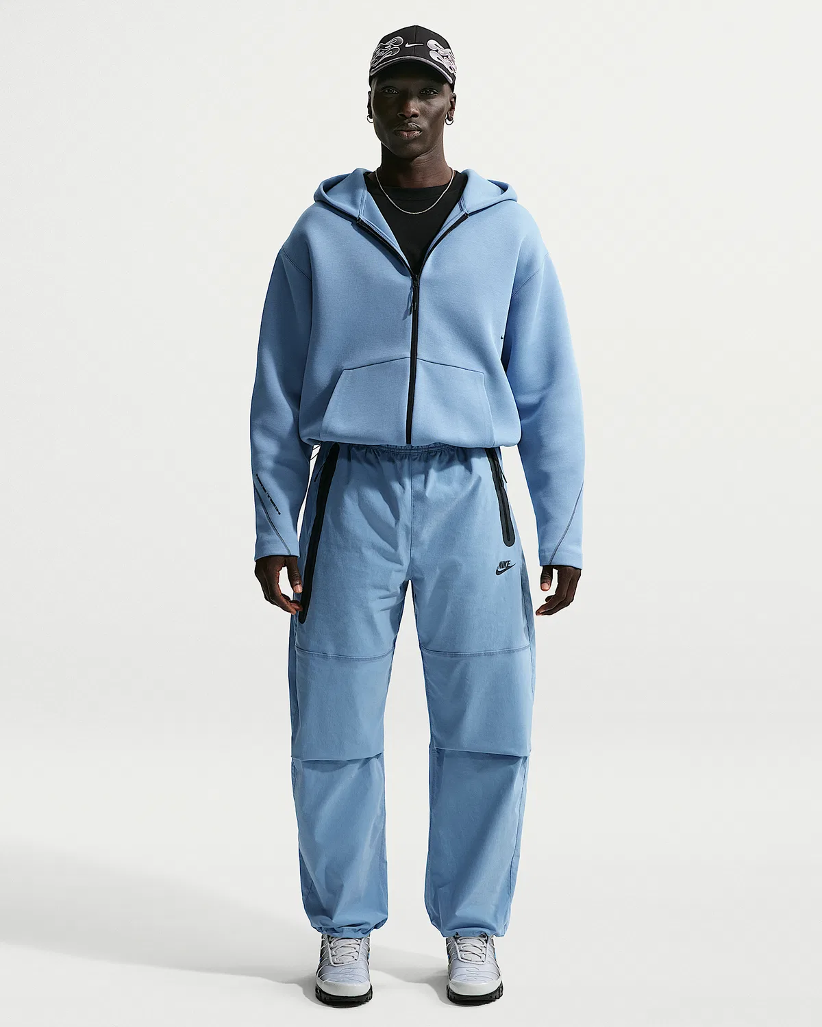 Мужские спортивные штаны Nike Tech Dri-FIT Woven, Work Blue/Work Blue/Black