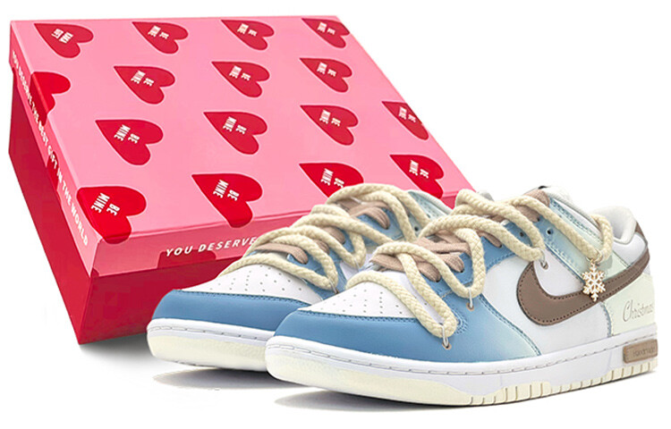 

Кроссовки Nike Dunk Skateboard Shoes Women's Low-Top White Blue