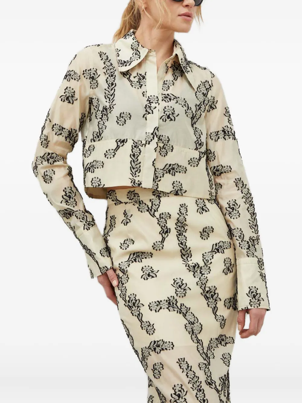 

Укороченная блузка с цветочным принтом Day Birger Et Mikkelsen, нейтральный