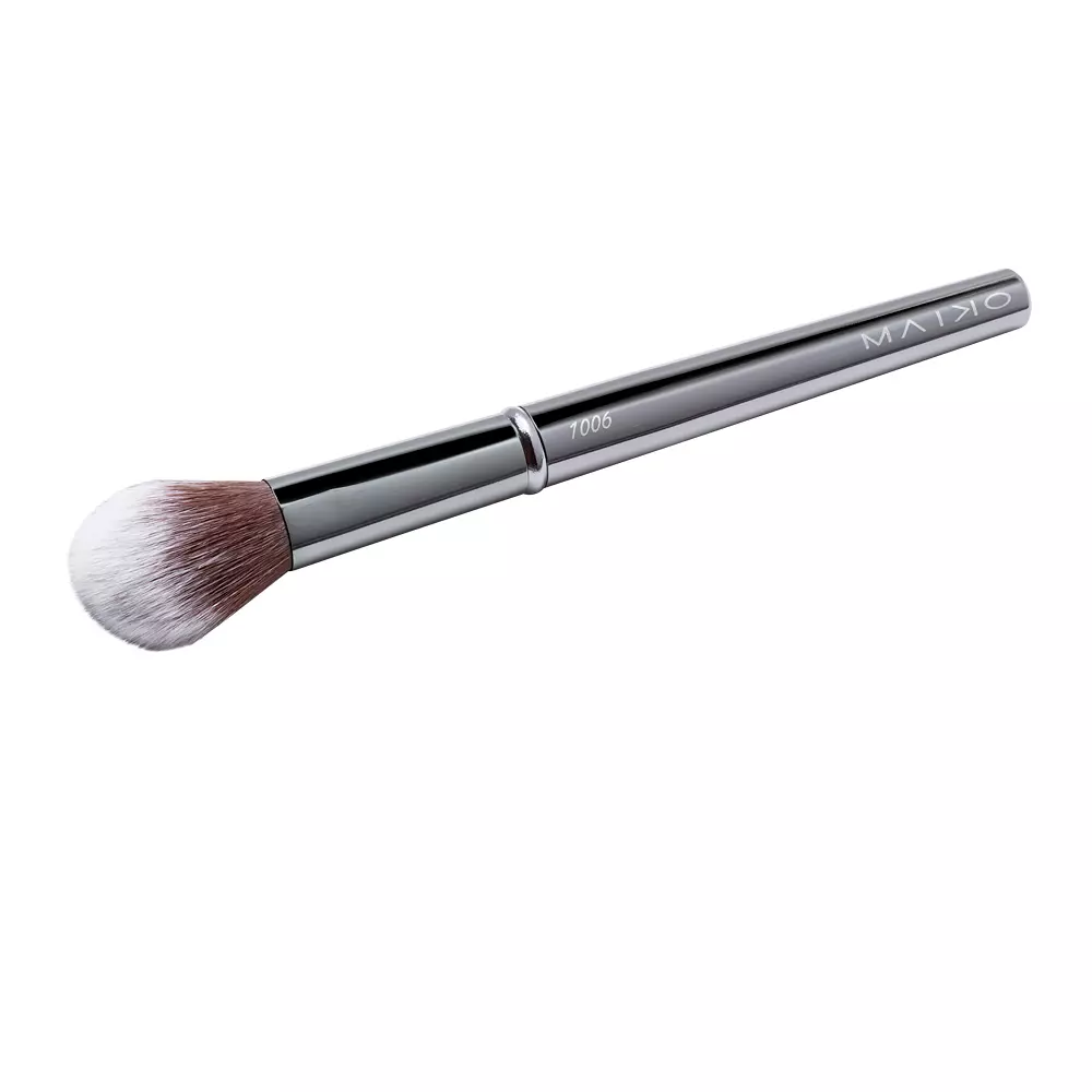 Кисть для лица Luxury grey brocha para iluminador 1006 Maiko, 1 шт. — фото 2