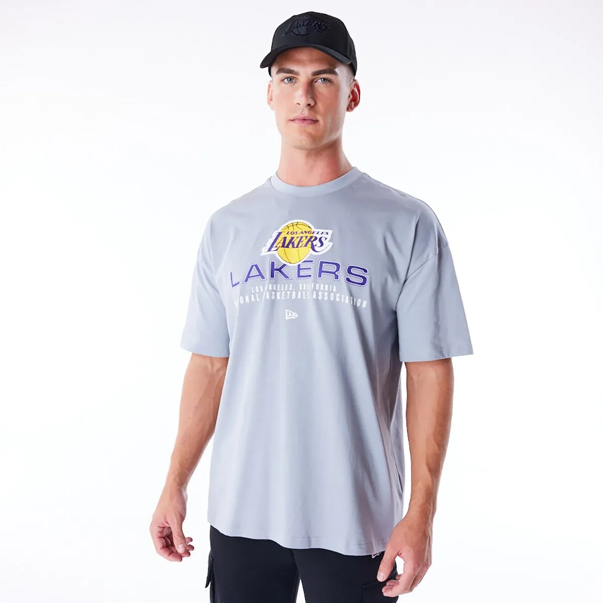 

Мужская футболка оверсайз NBA Tech La Lakers New Era, серый