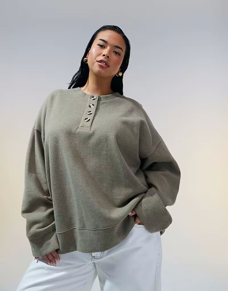 

Мягкая на ощупь свободная кофта-хенли ASOS DESIGN Curve серо-коричневого меланжевого цвета