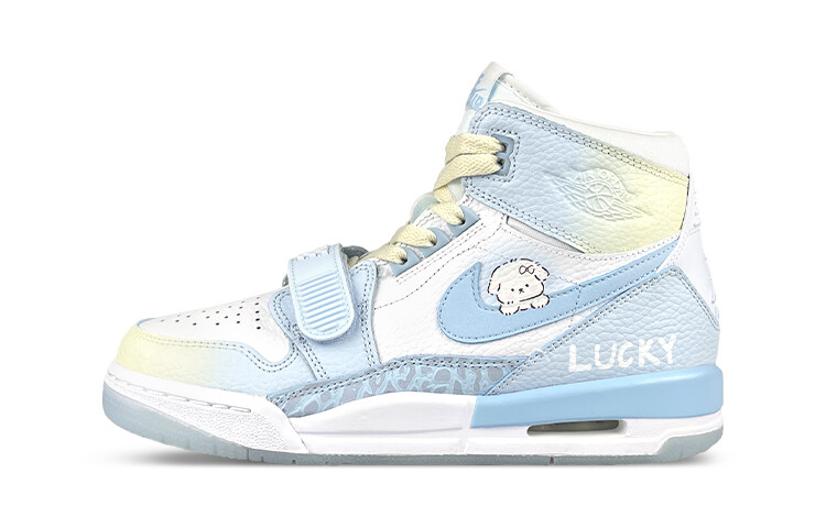 

Женские баскетбольные кроссовки Jordan Legacy 312 Vintage, White