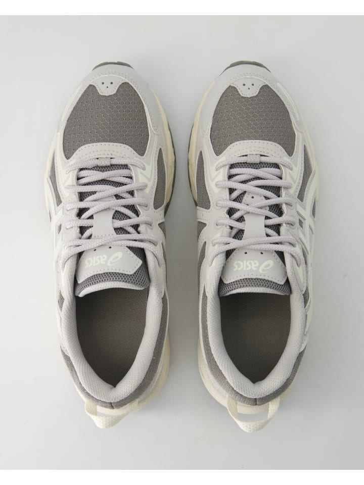 Asics Спортивные кроссовки серого цвета — фото 4