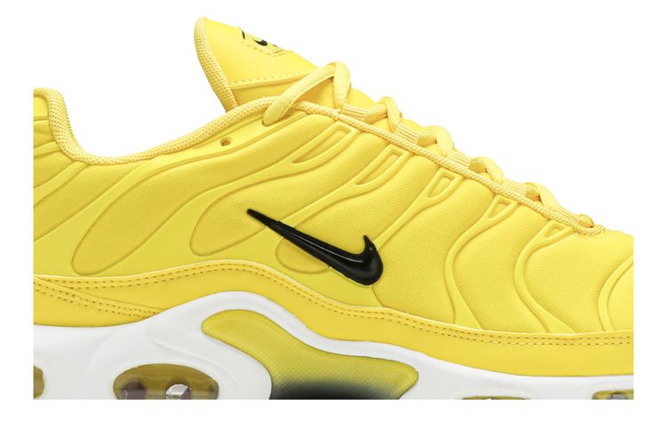 Кроссовки Wmns Air Max Plus TN 'Chrome Yellow', желтый — фото 2