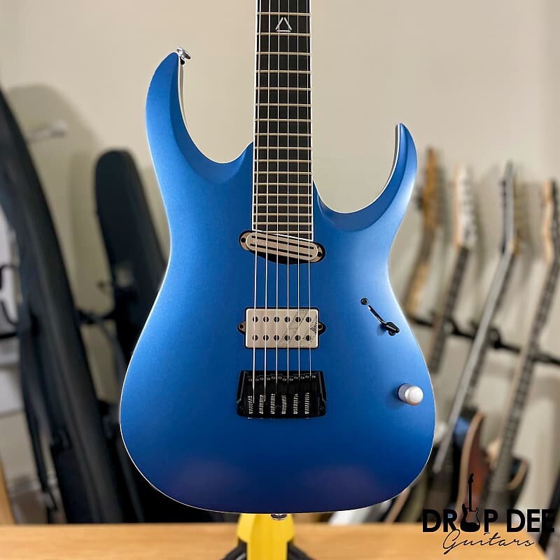 

Электрогитара Ibanez Jake Bowen Signature JBM9999 Electric Guitar w/ Case - Azure Metallic Matte