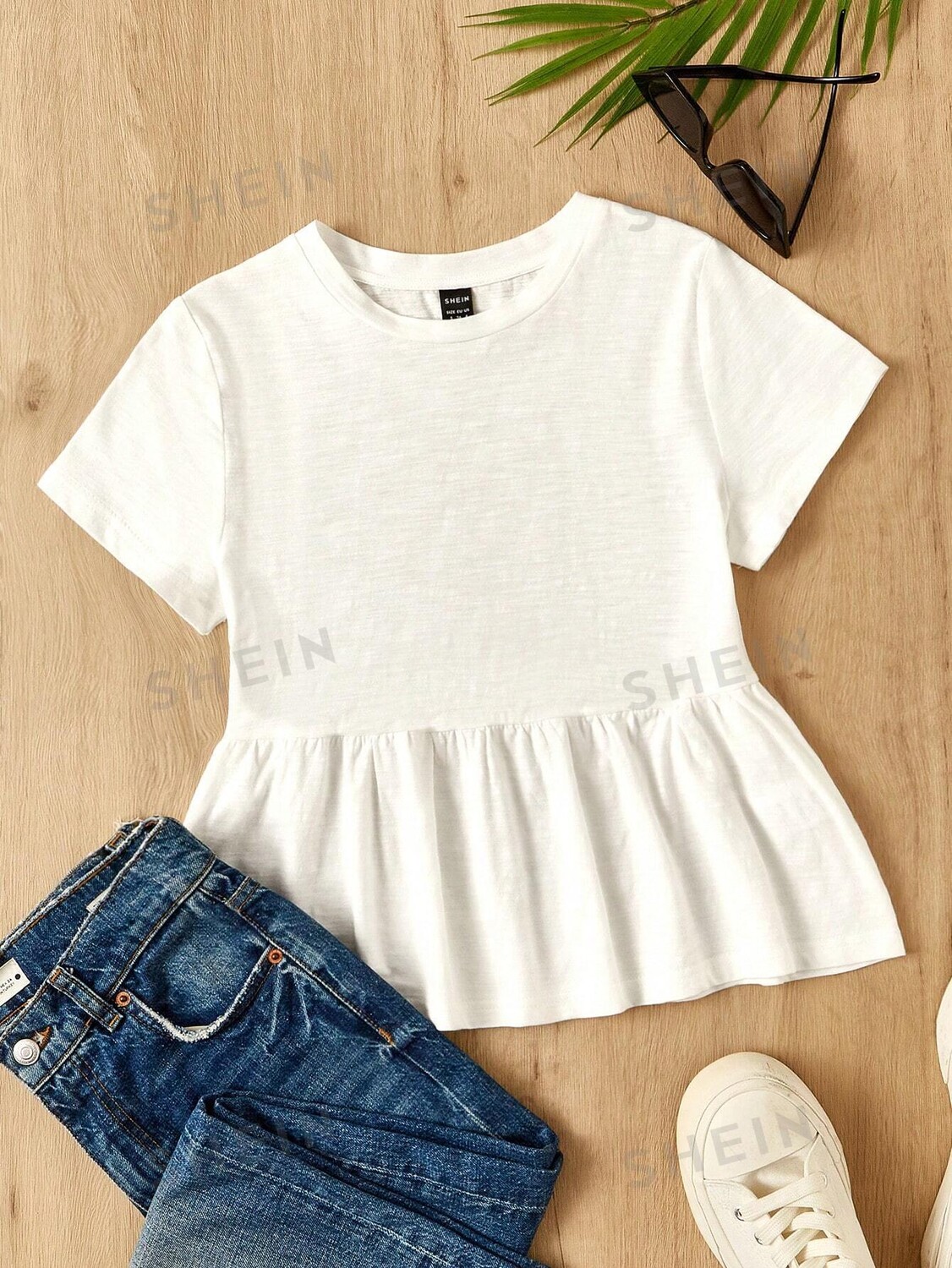 

Футболка женская Shein Ezwear трикотажная, белый / розовый