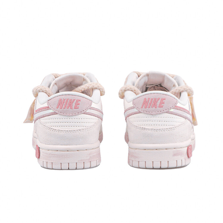 Кроссовки Nike Dunk Skateboard Shoes Women's Low-Top Pink — фото 3