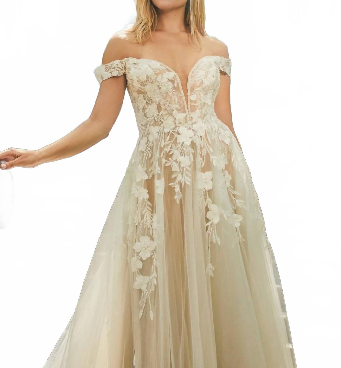 

Свадебное платье с открытыми плечами в цвете шампань/нюд Allure Bridals, Champagne/Nude