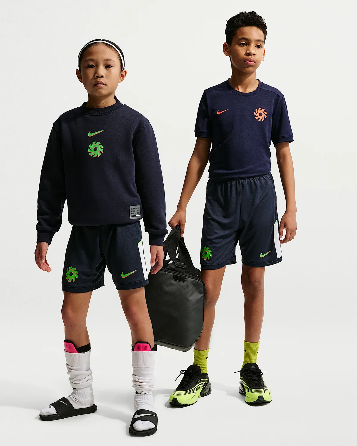 Детские большие футбольные шорты Nike Dri-FIT Erling Haaland Academy, Obsidian/White/Green Strike/Green Strike
