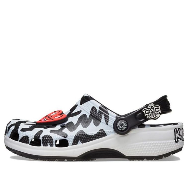

Сандалии Crocs x Keith Haring Classic Clog 'Black White', черный