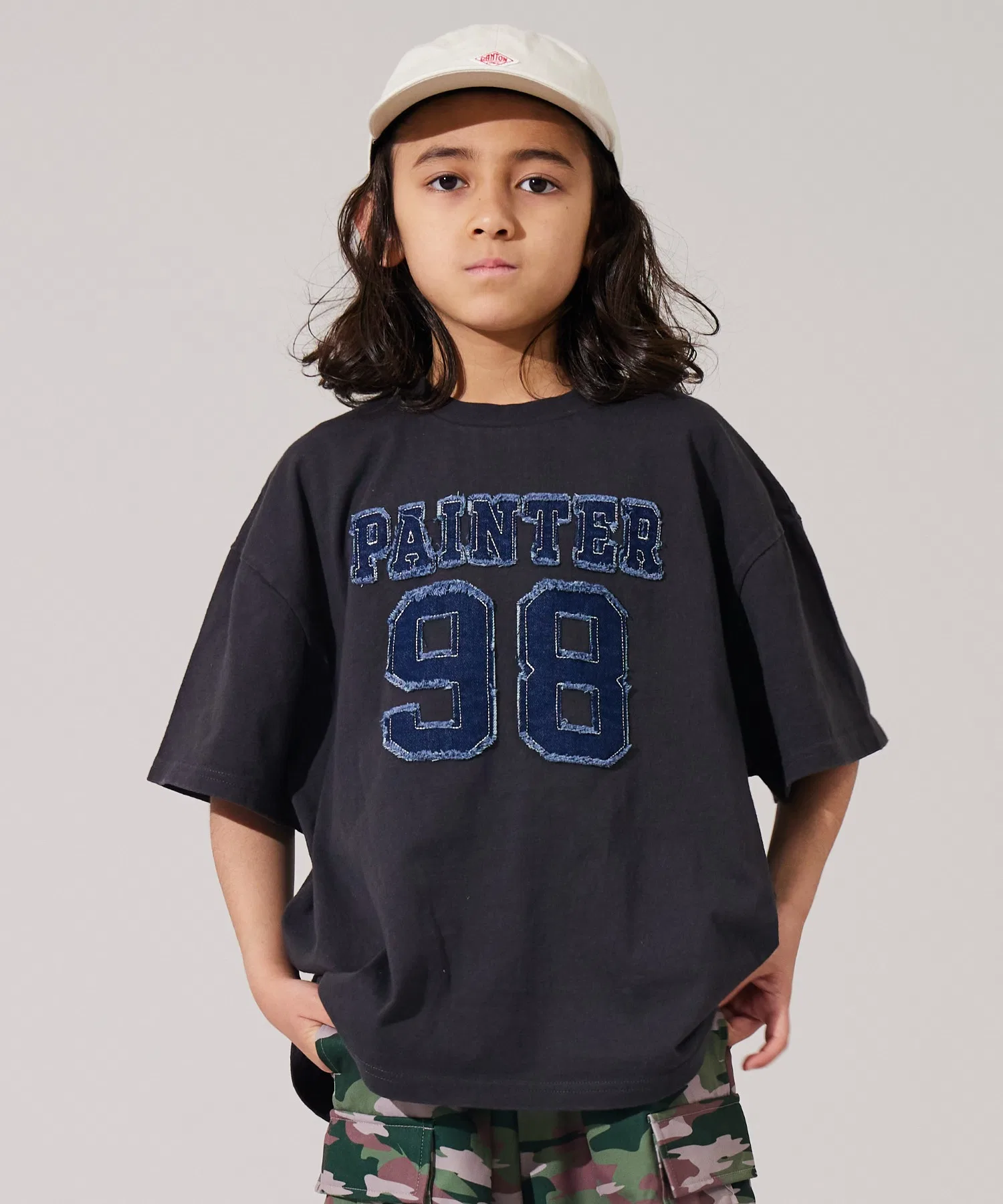 Детская футболка с нашивкой PAIRMANON STREET серая — фото 3