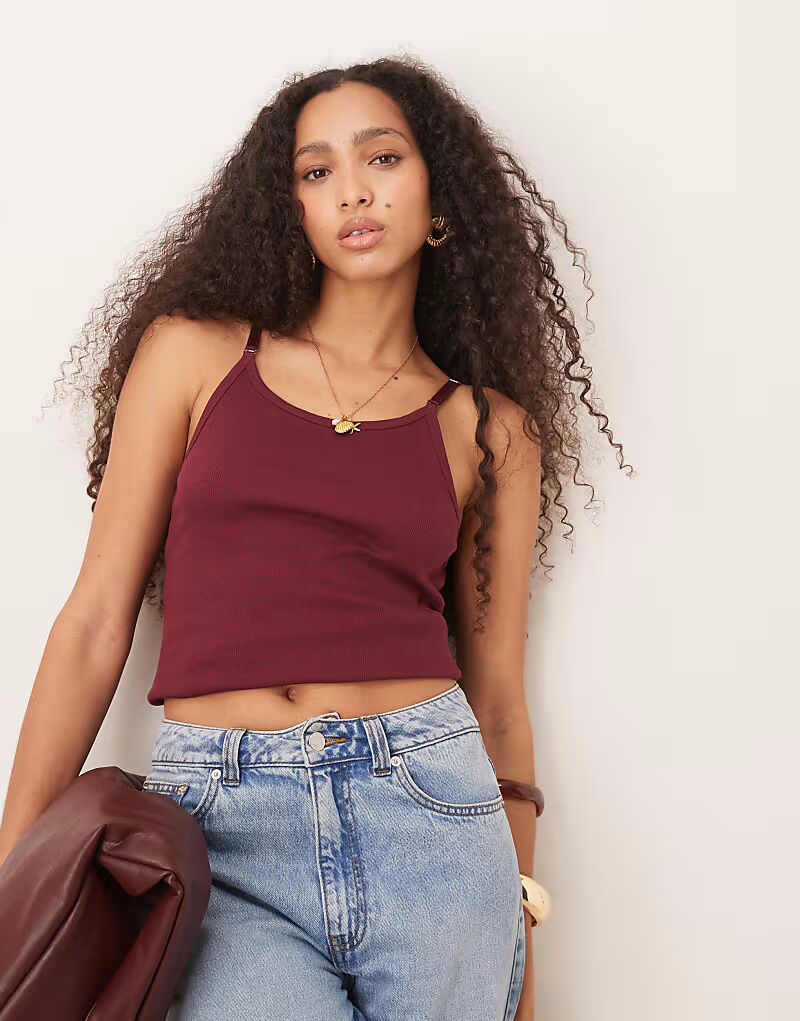 

Топ ASOS DESIGN с овальным вырезом и отделкой на бретелях темно-вишневого цвета