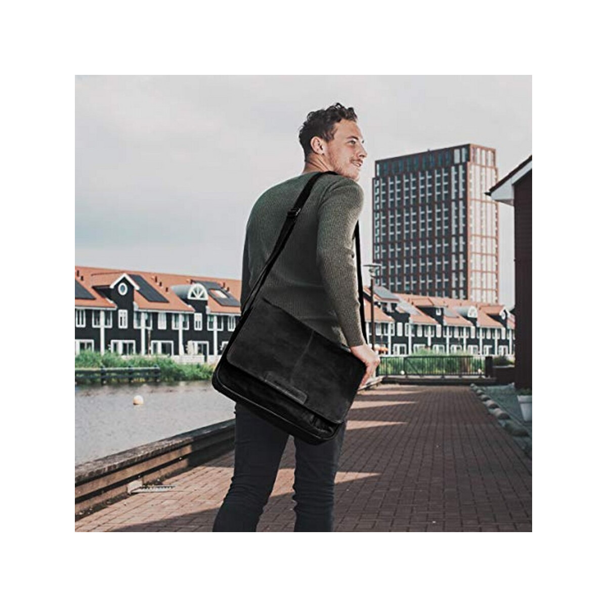 

Сумка через плечо The Chesterfield Brand Messenger Bag, черный