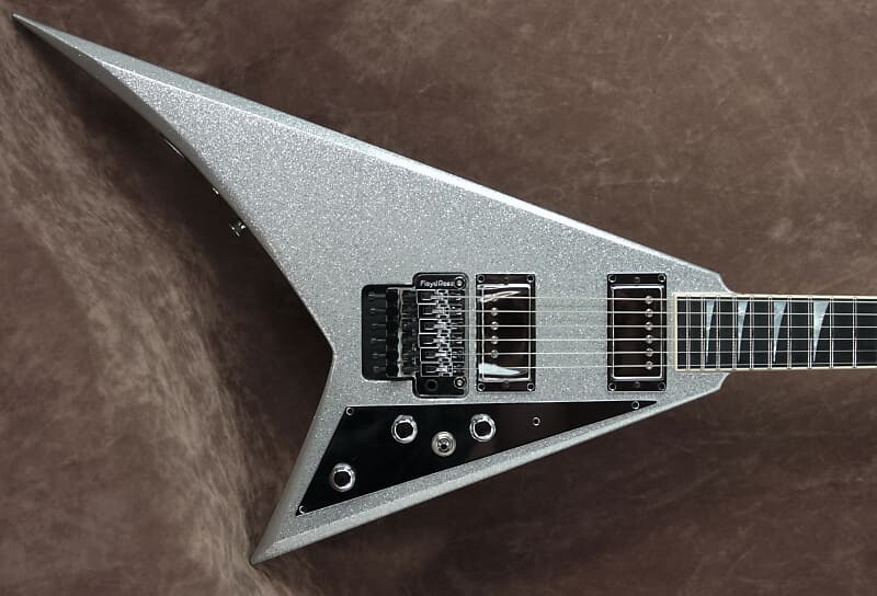 

Электрогитара Jackson USA Custom Shop RR1 Rhoads Stainless Frets 2023 - Silver Sparkle