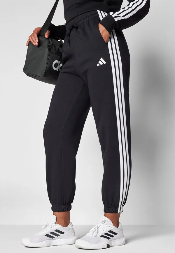 Основные характеристики: свободные брюки в 3 полоски, спортивные штаны. Adidas Sportswear, Black/White — фото 4