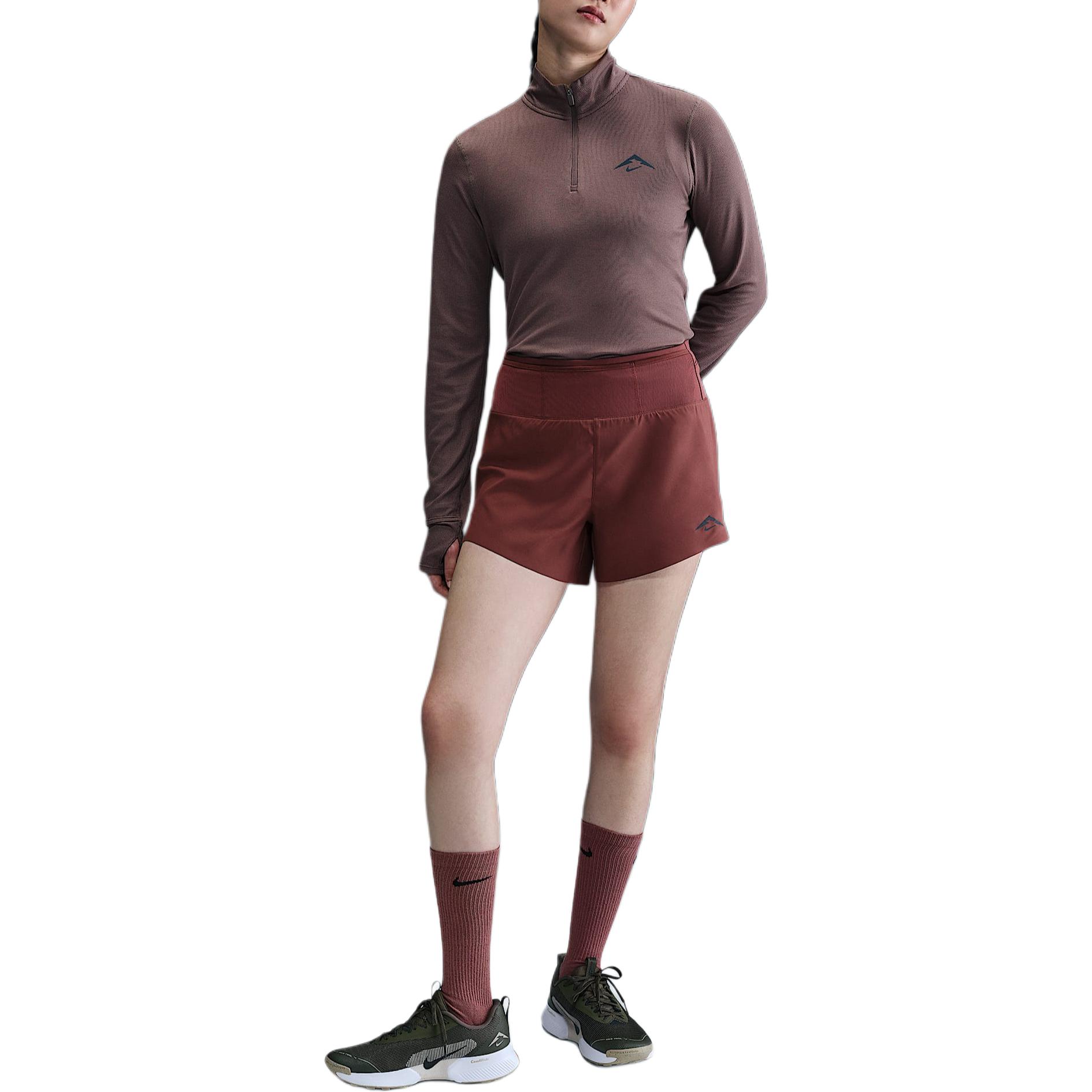 

Nike Женские спортивные шорты Dri Fit темно-красные 218