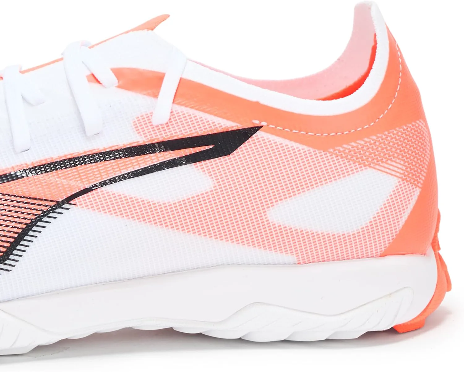 Футбольные бутсы Puma Men's Ultra 5 Match Turf Trainer, белый/черный/красный — фото 4