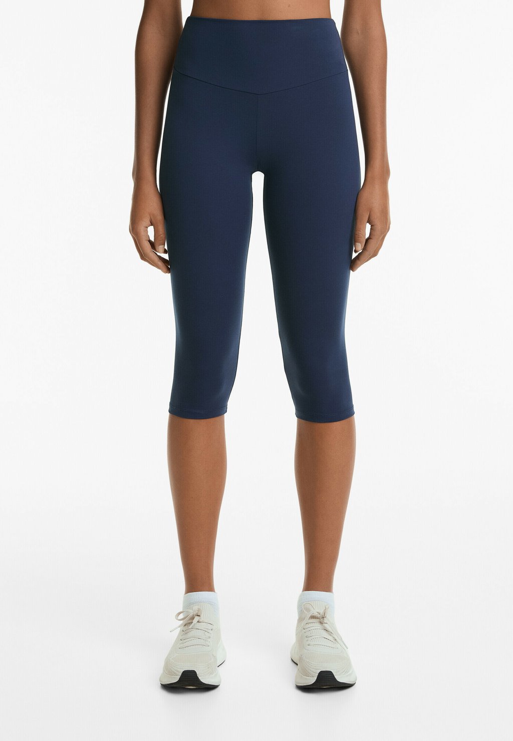 

Леггинсы COMFORTLUX HIGH-RISE 40cm CAPRI - 3/4 sports trousers OYSHO, темно-синий