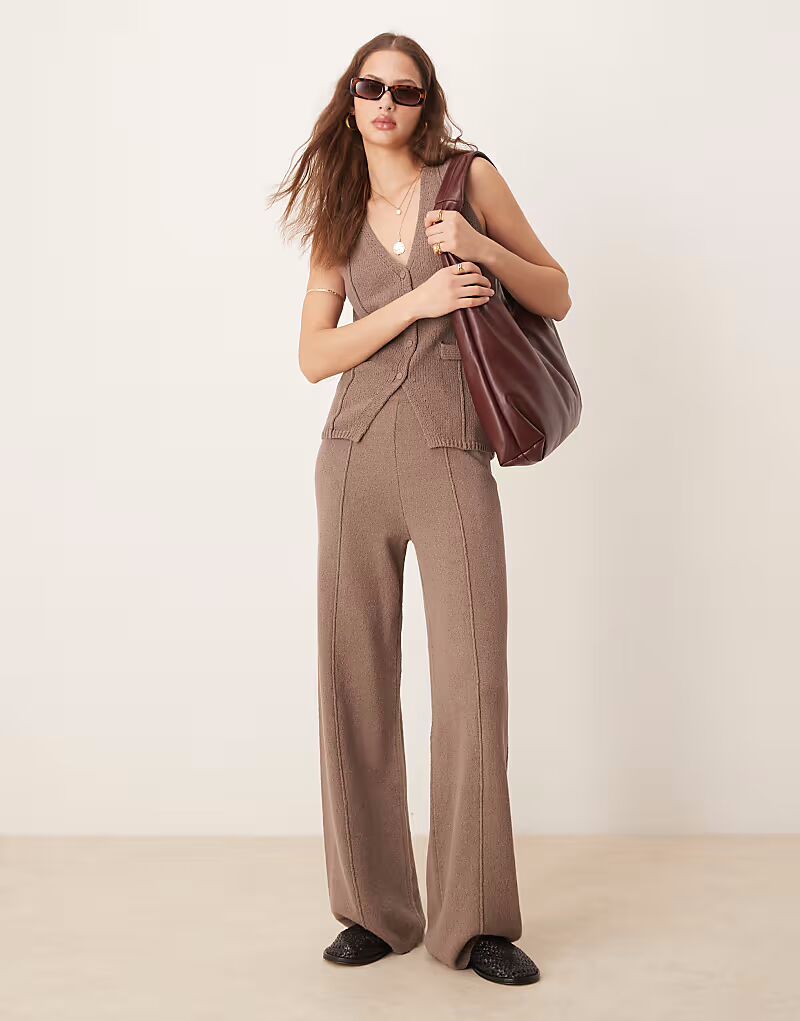 

Широкие брюки ASOS DESIGN цвета мокко