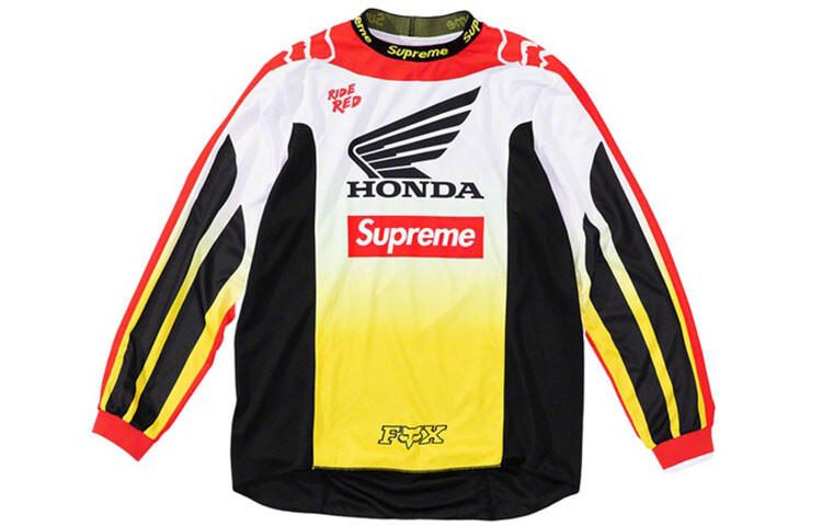 

Совместная коллекция футболок унисекс Supreme