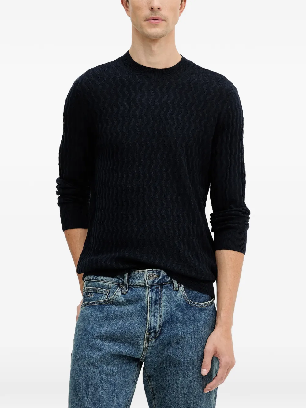 

Джемпер с узором и круглым вырезом Armani Exchange, синий