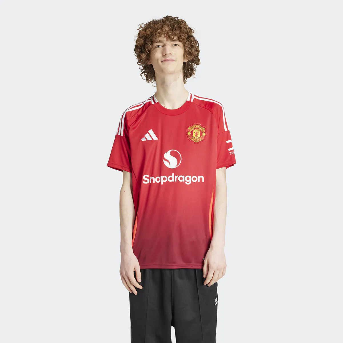 

Мужская футболка Adidas Manchester United 2024-2025 Home, красный
