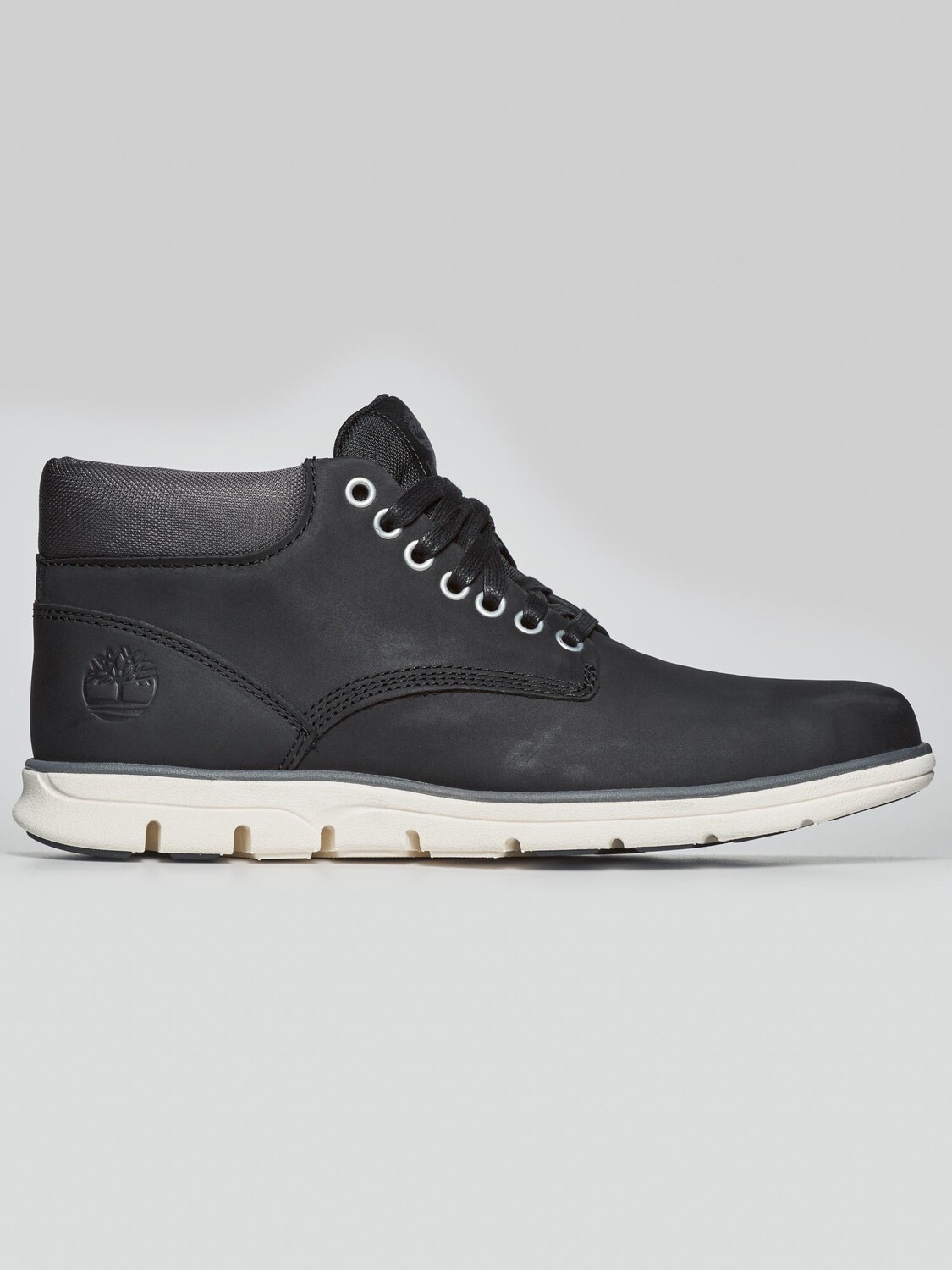 

Кроссовки Timberland Bradstreet Chukka, черный